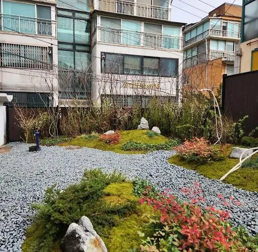 度假居 Hanok Near Station *